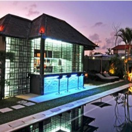Villa Samudra Raya バリ島 エクステリア 写真